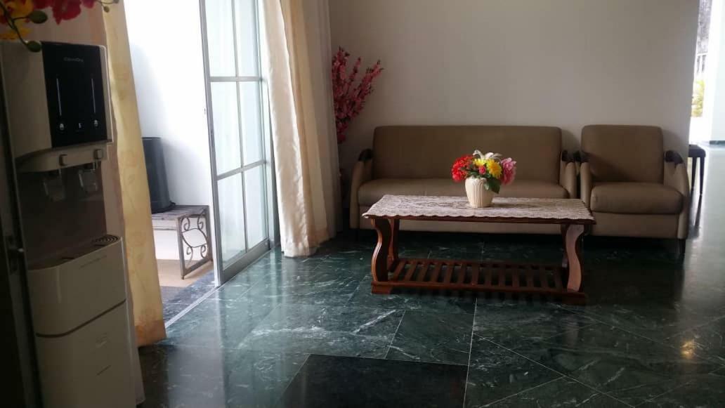 6, Persiaran Tanjung Bunga 3 Villa Batu Ferringhi Eksteriør bilde