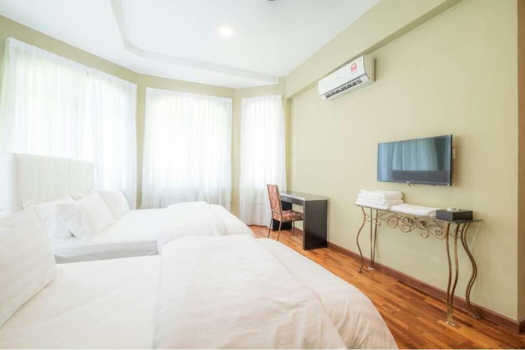 6, Persiaran Tanjung Bunga 3 Villa Batu Ferringhi Eksteriør bilde
